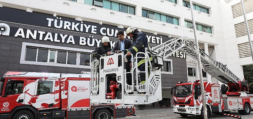 antalya-buyuksehir-belediyesinde-acil-durum-tatbikati-yapildi.jpg