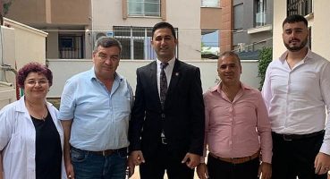 CHP İzmir 1. Bölge Milletvekili Aday Adayı Kazım Yevimli partiye emek vermiş başkanlarla bir araya geldi