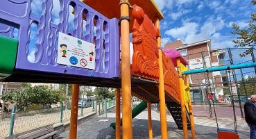 Malkara’da parklara tütün mamülleri konusunda uyarı tabelaları konuluyor