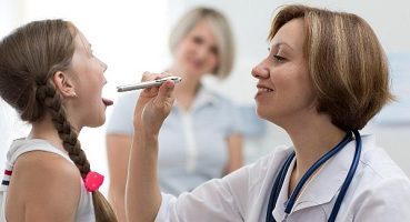 Uzmanından Ailelere Uyarı: Yüksek Sesle Televizyon İzleyen Çocuklarda İşitme Kaybı Olabilir