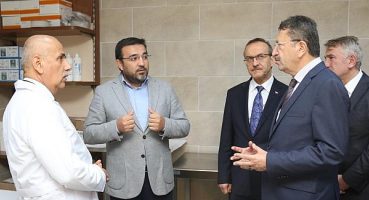 Bakan Kirişçi, Kocaeli’de Sokak Hayvanları Kasabasını ziyaret etti