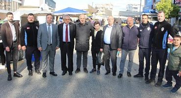 Başkan Erkiş pazarda ekonominin nabzını tuttu