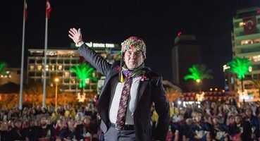 Başkan Tunç Soyer’den zeybek sürprizi