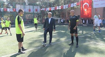 Bornova Belediyesi’nde birimler arası futbol heyecanı