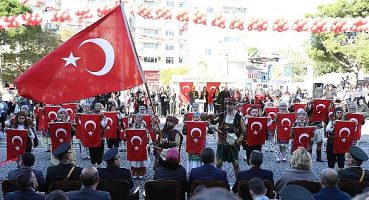 Cumhuriyet Bayramı Bergama’da coşku ile kutlandı