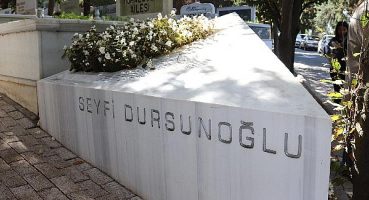 ÇYDD Seyfi Dursunoğlu’nun doğum gününde anma töreni düzenledi