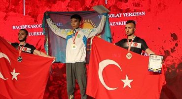 Dünya Bilek Güreşi Şampiyonası’nda Kağıtspor rüzgârı esti