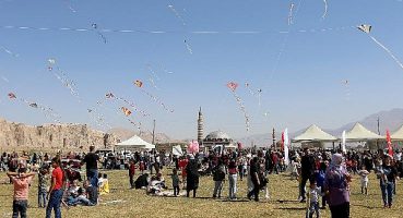 Dünya Çocuk Gününde uçurtma şenliği düzenlendi