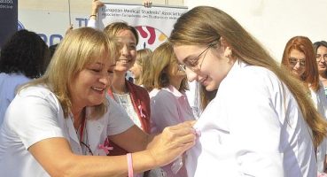 Ege Üniversitesi meme kanseri farkındalığı için “Bir Kurdeleden Ötesi” dedi