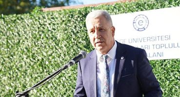 Ege Üniversitesinde patili dostlar için modern eğitim alanı hizmeti açıldı