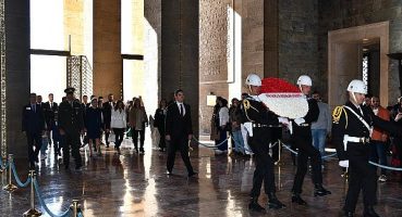 EGİAD Anıtkabir’de Atatürk’ün Huzurunda: Laik, Demokratik Cumhuriyet ve Çağdaş Uygarlık Doğrultusunda Yürüyeceğiz