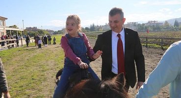 Gölcük’te Özel Çocuklar Ata Binme Heyecanı Yaşadılar