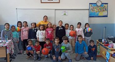 Keçiören’de Atık Pil Toplayan Okullara Hediyeleri Verildi