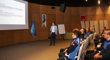 Küçükçekmece’de zabıta ekiplerine zabıta kanun yönetmelik ve mevzuatı eğitimi