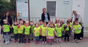 Minik öğrencilerden can dostlarına ziyaret