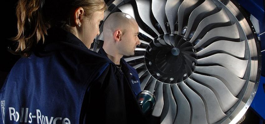 rolls-royce-gulfstreame-1000-br725-motorunu-teslim-etti.jpg