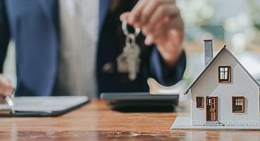 Yabancı emlakçılar mağduriyet yaratıyor