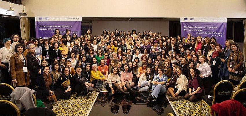 25-kadin-siginaklari-ve-dayanisma-merkezleri-kurultayi-sona-erdi.jpg