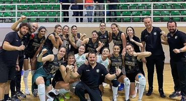 Altınolukspor liderliği bırakmıyor