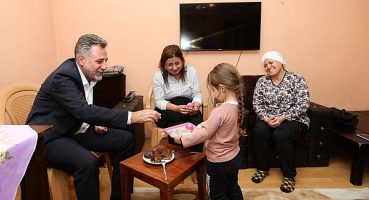 Başkan Sandal: “Bayraklı’yı sokaktan yönetiyoruz”