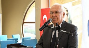 Başkan Selvitopu Öğretmenler Günü’nü kutladı