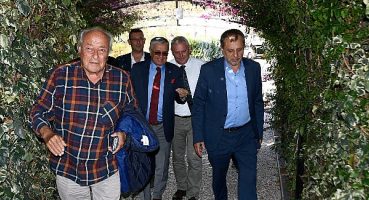 Başkandan hayırsever iş insanı Orduvar Akman’a anlamlı ziyaret