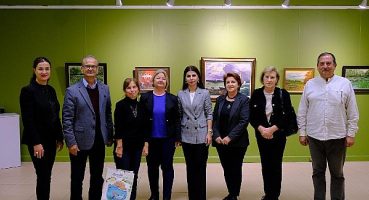 Çektiği Fotoğrafları Resme Dönüştüren Ressam Jülide Damar’ın Sergisi Orhan Peker’de