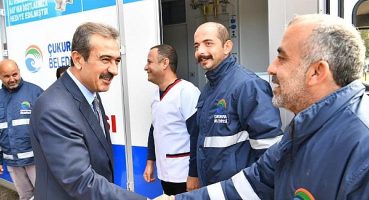 Çukurova Belediyesi’nden Hayvanlara Mucize Dokunuş