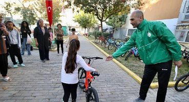 Eski Bisikletler İyiliğe Dönüştü