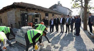 İnegöl Kırsal Mahallelerde Hizmet Atağı Sürüyor