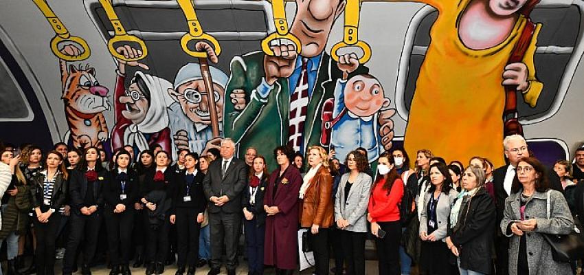 kadina-yonelik-siddete-dikkat-cekmek-icin-ucyol-metro-istasyonunda-farkindalik-alani-acildi.jpg