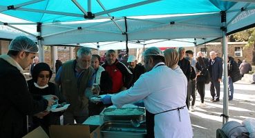 Kocaeli Büyükşehir, Atatürk’ün anısına ikram dağıttı