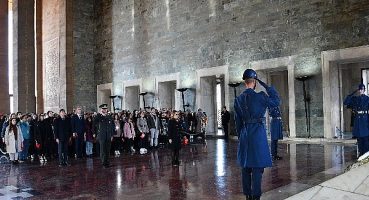 Koruncuk Vakfı Ailesi, Koruncuklar ile Anıtkabir’de Ata’nın huzuruna çıktı