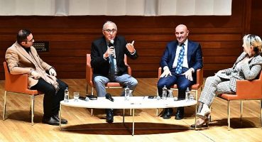 Memleketi değiştirmede İzmirli kadınlara çok iş düşüyor