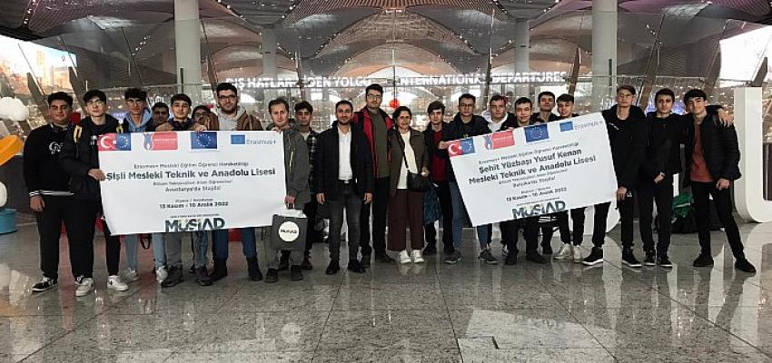 meslek-lisesi-ogrenciler-musiad-ile-avrupada-staj-hareketliligine-katiliyor.jpg