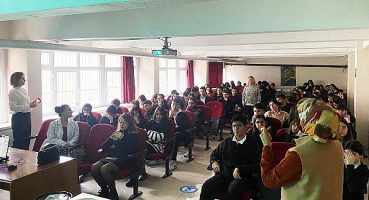 Öğrencilere Geri Dönüşüm Anlatıldı