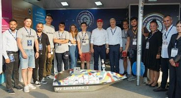 Selçuk Bayraktar’dan, EÜ Rektörü Prof. Dr. Budak’a TEKNOFEST Teşekkür Mektubu ve Plaketi