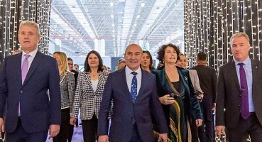 Tunç Soyer: “İzmir bir fuarlar şehridir’ vizyonuna görev icabı değil, gövdemiz ve yüreğimizle inanıyoruz