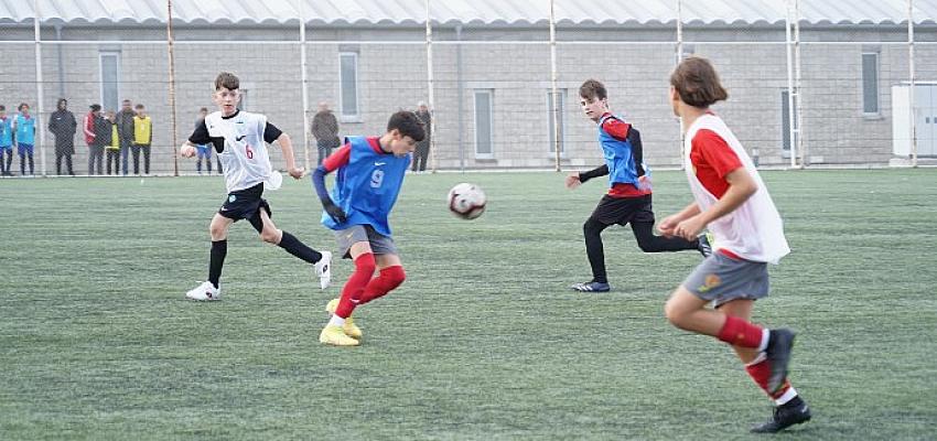 u-14-milli-takim-havuzu-trakya-secmeleri-lyfada.jpg