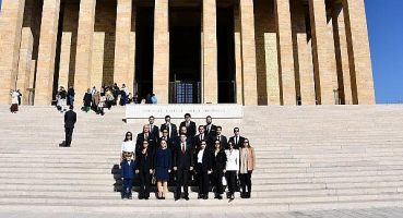 Yüce Atamıza Sözümüzdür