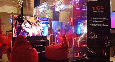 144hz yenileme hızıyla yüksek oyun performansı sunan TCL 98C735, GEG'de oyuncularla buluştu