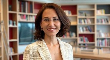 Akbank görme engelli müşterilerine engelsiz bankacılık hizmeti sunuyor