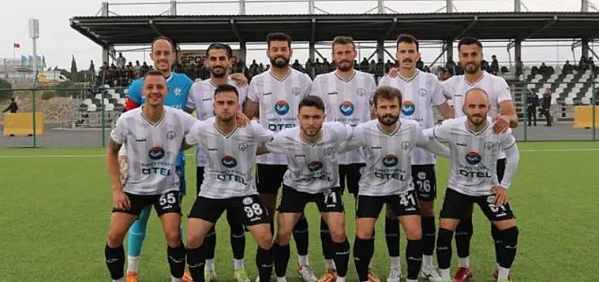 burhaniye-belediyespor-5-0-farkla-rakibini-maglup-etti.jpg