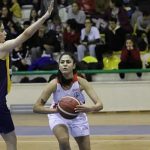 burhaniye-belediyespor-kadin-basketbol-takimi-ligde-firtina-gibi-esmeye-devam-ediyor.jpg