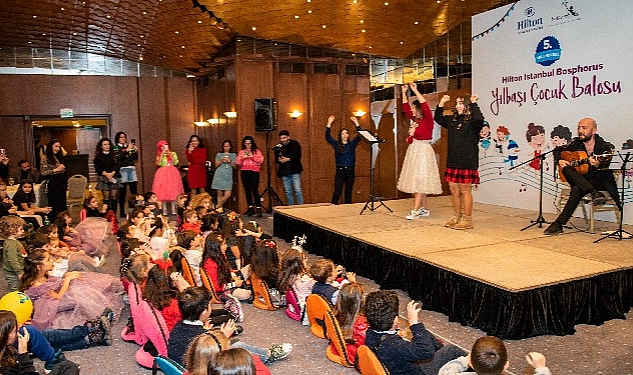 hilton-istanbul-bosphorus-kidsnook-masal-akademisi-ile-cocuklara-ozel-yilbasi-eglencesi-duzenledi-cocuklar-5-geleneksel-hilton-istanbul-bosphorus-cocuk-yilbasi-balosunda-doyasiya-eglendi.jpg