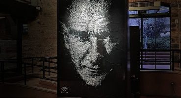 Şişecam 10 Kasım Filmi'ndeki Cam Atatürk Portresi Rahmi M. Koç Müzesi'nde sergileniyor