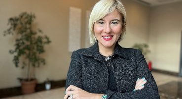 Bersay'da Bayrak Değişimi