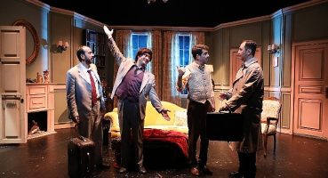 “Komik Para" Beylikdüzü'nde Kahkahalar Eşliğinde Sahnelendi