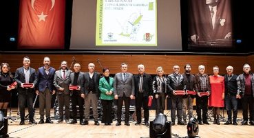 Nilüfer Belediyesi personeli başarısını ödülle taçlandırdı