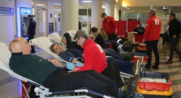 Kan Stoğuna Gölcük Belediyesi'nden Destek